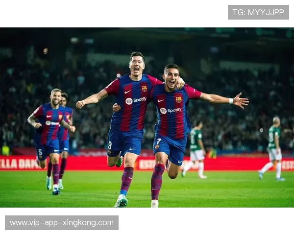 寒夜布鲁日:巴萨三度追平难求一胜,防线告急敲响警钟 寒夜布鲁日:巴萨三度追平难求一胜,防线告急敲响警钟