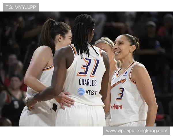 凤凰城水星篮下连续得手,WNBA外线空间打开 凤凰城水星篮下连续得手,WNBA外线空间打开